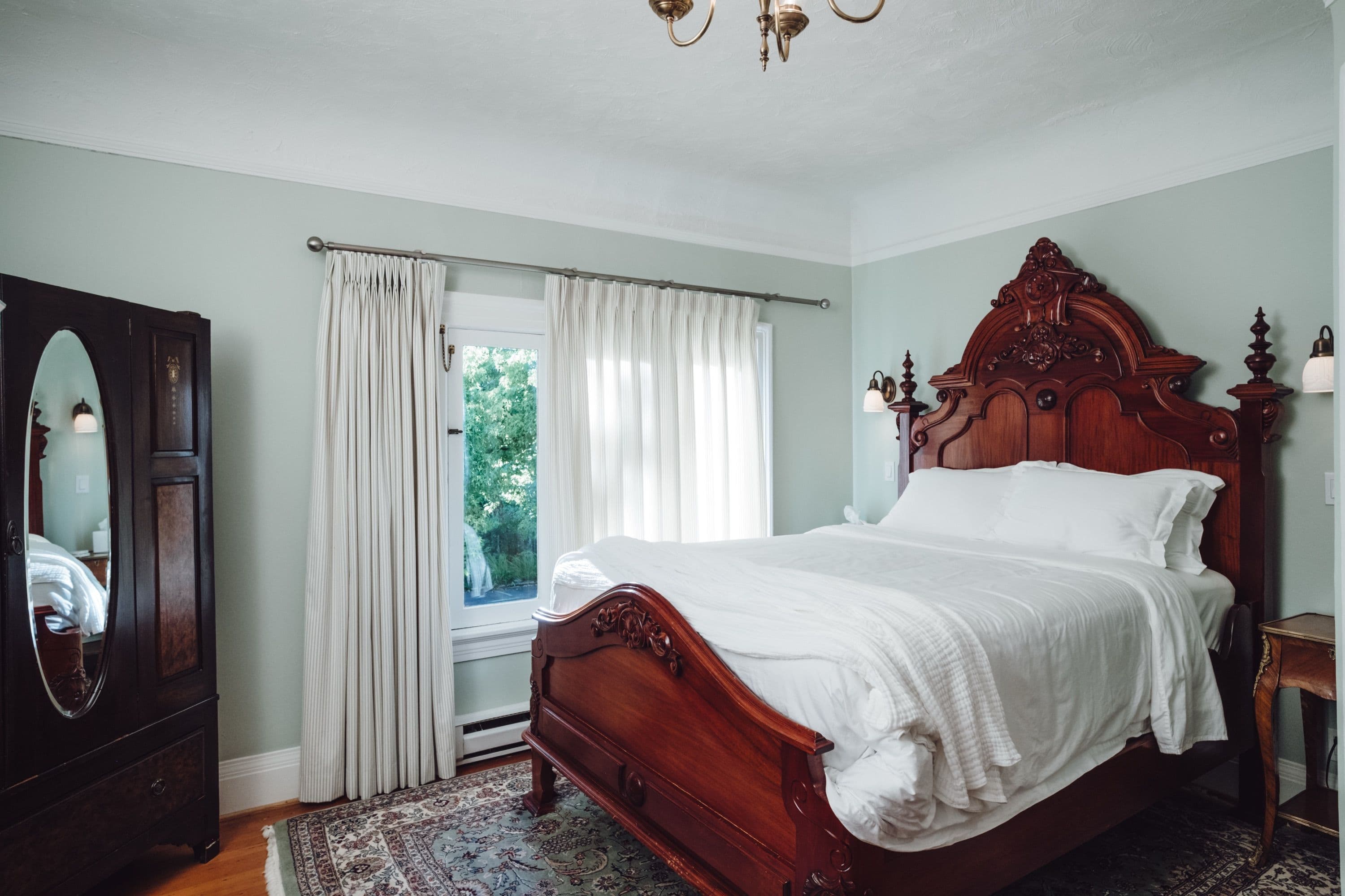 The James & Dolly Room